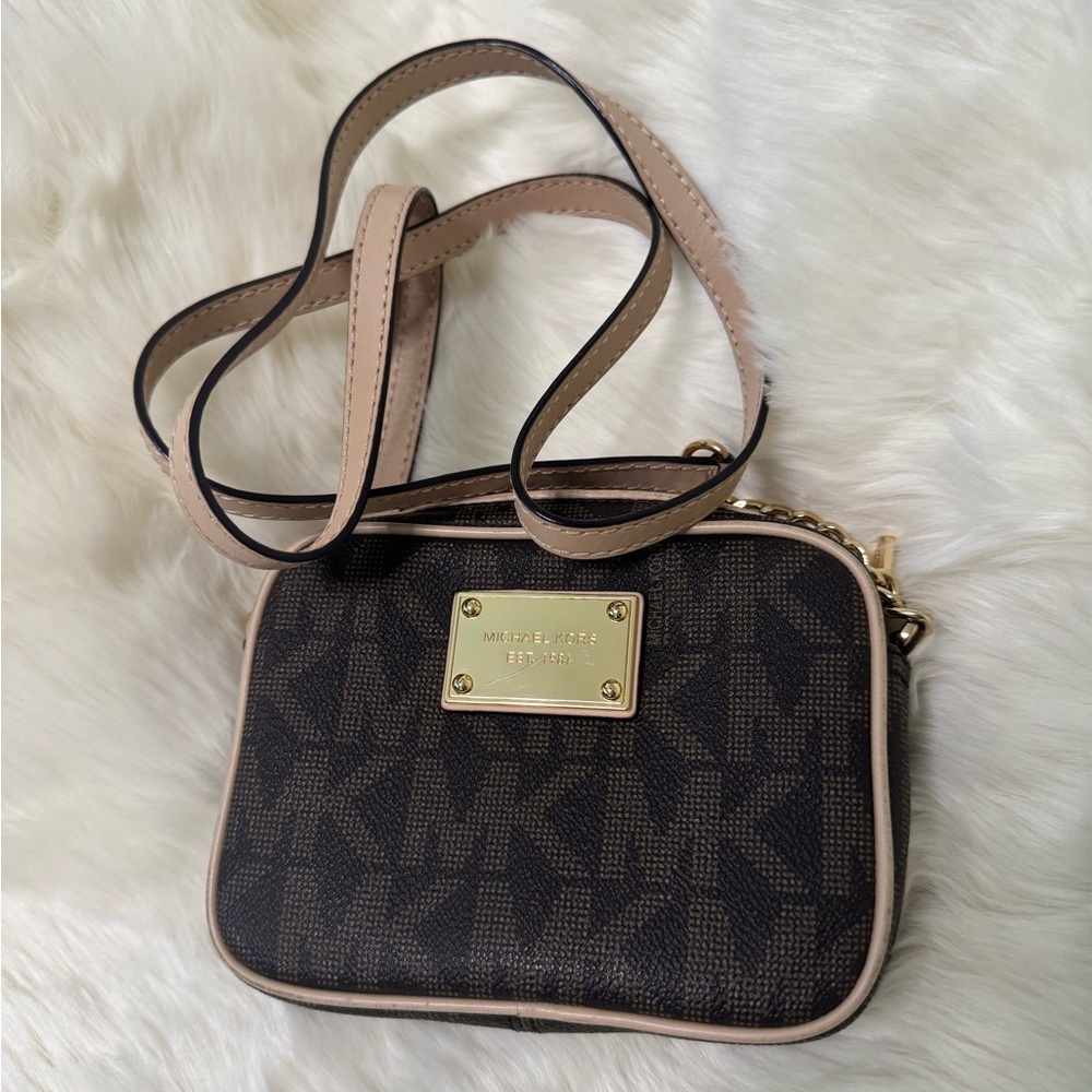 Michael Kors Mini Crossbody Bag